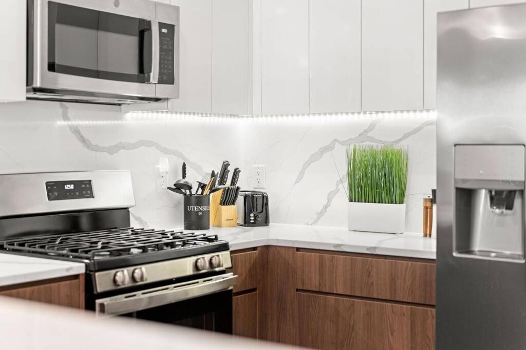 Entire Apt/2Bd 2Bth/Amer. Dream Mall/Nyc/Ewr Airpt นูวาร์ก ภายนอก รูปภาพ