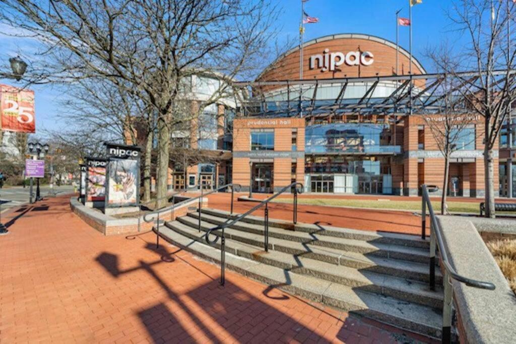 Entire Apt/2Bd 2Bth/Amer. Dream Mall/Nyc/Ewr Airpt นูวาร์ก ภายนอก รูปภาพ